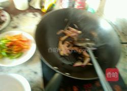 辣子炒鱿鱼的做法图解4