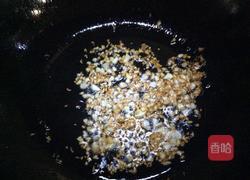 蒜蓉粉丝蒸扇贝的做法图解5