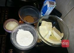 重乳酪酸奶可可蛋糕的做法图解1