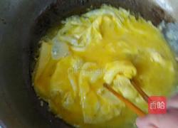 韭菜炒鸡蛋的做法图解2
