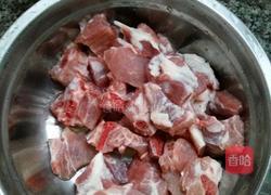 香辣蒸排骨的做法图解1
