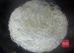 西红杮鸡蛋打卤面的做法图解2