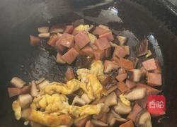 什锦炒饭的做法图解4