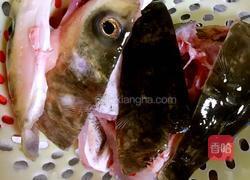 鱼头豆腐汤的做法图解1