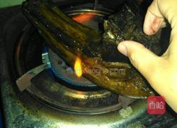 蒜苗炒腊肉的做法图解2