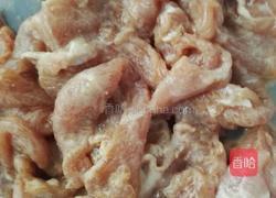 浇油金针菇肉片的做法图解3