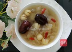 红枣银耳莲子羹的做法图解5
