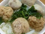 肉丸汤河粉
