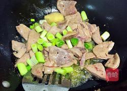 蒜苗炒猪肝的做法图解5