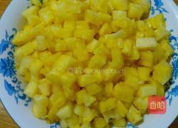 蜂蜜菠萝茶的做法图解1