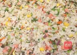 什锦炒饭的做法图解4