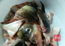 香煎鱼头的做法图解1