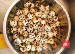 红烧肉烩鹌鹑蛋的做法图解1
