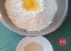 小油饼的做法图解1