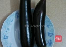 紫茄炒肉丝的做法图解1