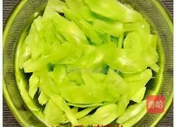 肉片炒莴苣的做法图解3