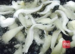 平菇鸡蛋汤的做法图解5