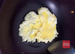 榆钱蛋炒饭的做法图解5
