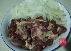 炒羊肉的做法图解1