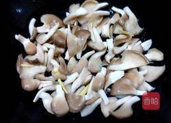 平菇炒西兰花的做法图解6