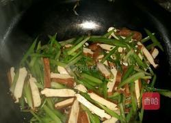 芹菜炒豆干的做法图解6