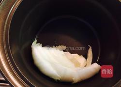 白菜梅花肉千层锅的做法图解2