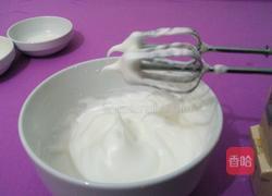 草莓生日蛋糕（戚风蛋糕）的做法图解11
