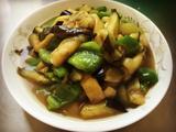 耗油炒青椒茄子