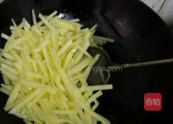咸蛋黄土豆条的做法图解3