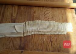 手擀三条腿面条的做法图解5