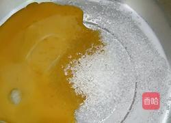 自制香草奶油冰激凌的做法图解1