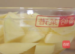 土豆炖排骨的做法图解1