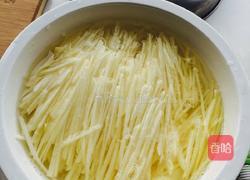 椒蒿土豆丝的做法图解1