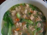 西红柿青菜肉丸汤（适合宝宝吃的菜）