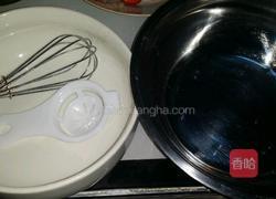 蔓越莓果粒加草莓果酱蛋糕的做法图解2