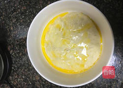 挤挤小熊豆沙面包的做法图解3