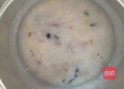 正宗皮蛋瘦肉粥的做法图解5