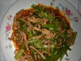 芹菜肉丝