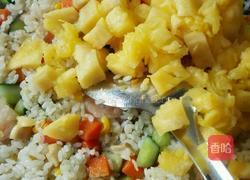 菠萝炒饭的做法图解7