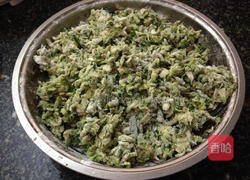 蒸槐花的做法图解3