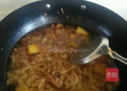 猪肉烩酸菜的做法图解6
