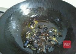 青椒木耳炒腐竹的做法图解2