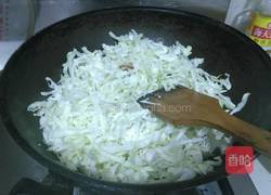 湖南熏腊肉炒包菜的做法图解6