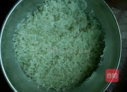 牛肉粥的做法图解1