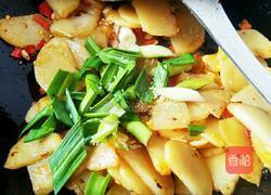 干煸土豆片的做法图解7