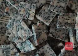 芝麻花生桃仁牛奶轧糖的做法图解6