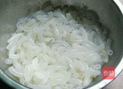 蔬菜肉末拌通心粉的做法图解2