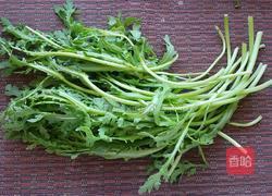 凉拌茼蒿的做法图解1