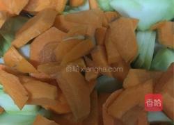 炒西兰花根?的做法图解1
