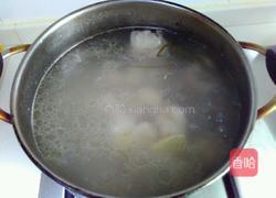 莲藕排骨汤的做法图解7